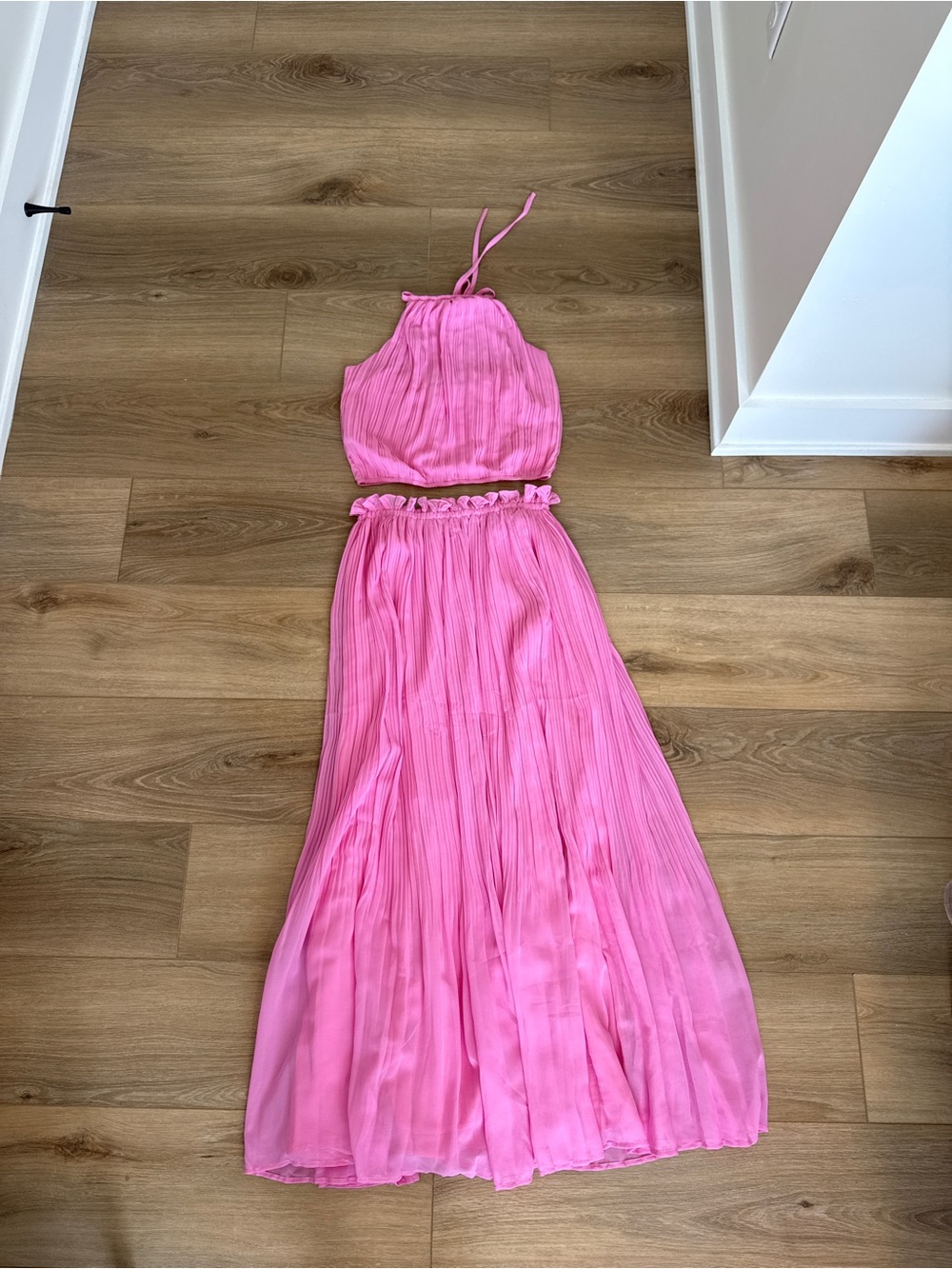Vici Pink Pleated Halter Crop Top & Maxi Skirt Set size XS
